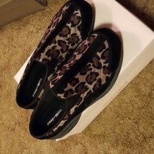 Cheetah print slide on Easy Spirit shoes 8.5